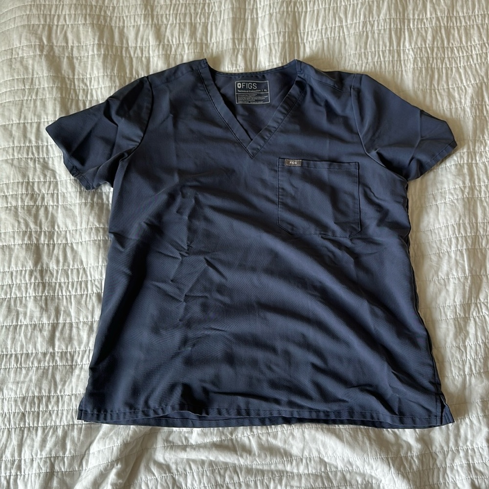 FIGS Catarina Scrub Top